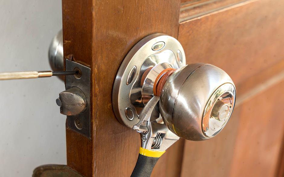 comment ouvrir une porte sans clé Allauch